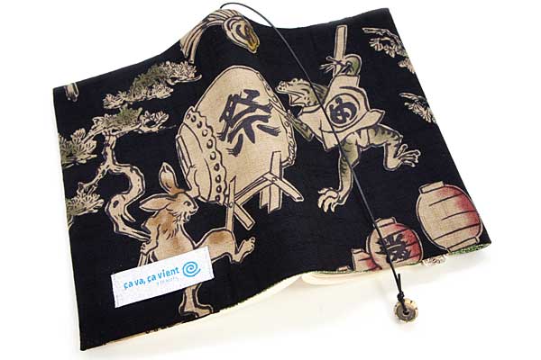 ブックカバー 祝祭為奉 布製 和柄 文庫本サイズ