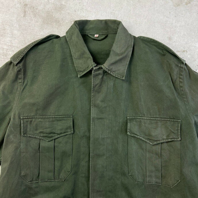 80年代 ベルギー軍 フィールドシャツ ユーロミリタリー メンズL-XL相当 古着【中古】【SS2506】