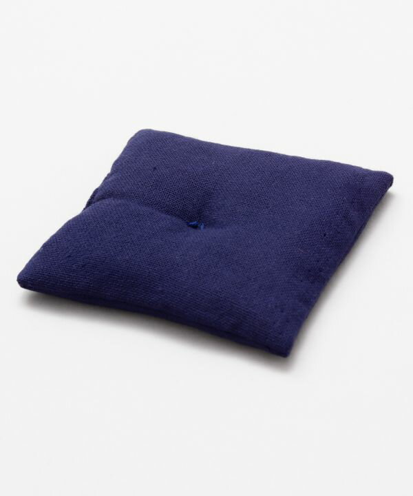 岩座(いわくら)公式店 [藍染座布団　M] 岩座 お清め 浄化 天然石 パワーストーン 誕生石 願掛け 雑貨 ..