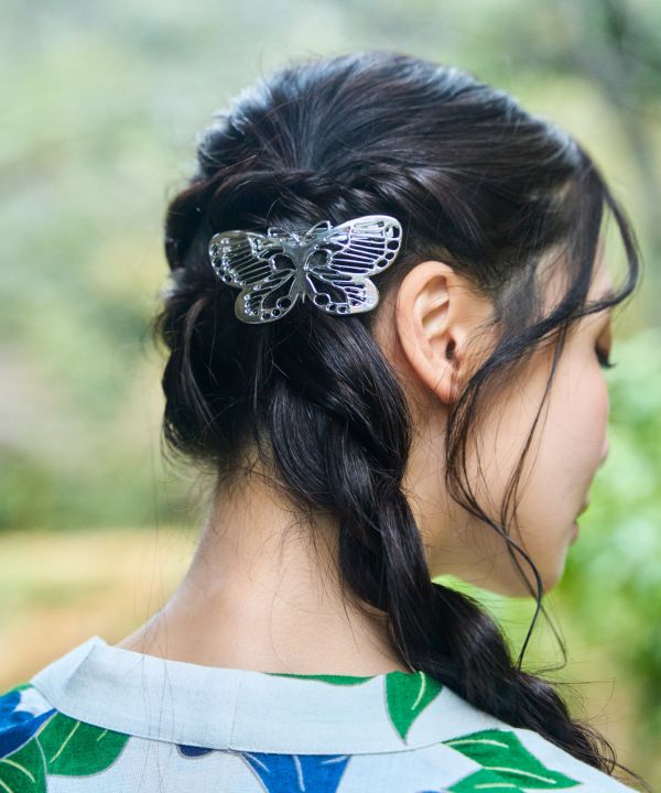 倭物やカヤ公式店 [蝶透かしヘアクリップ] 和柄 和モダン 和服 レトロ モダン 和服 和 洋服 昭和レトロ アクセサリー かんざし/ヘアゴム 76PZ6201の商品画像 2