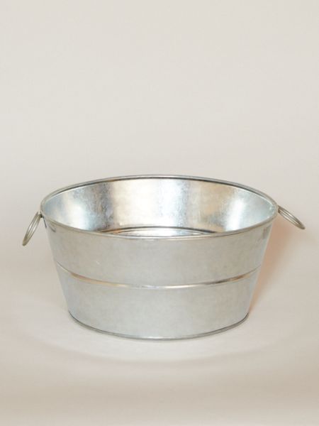 アイアンヒラバケツ【チャイハネ公式店】 エスニックIOLP6706容積と形状にこだわったアイアンのバケツです。鉢植えカバーにしてもかわいい！...