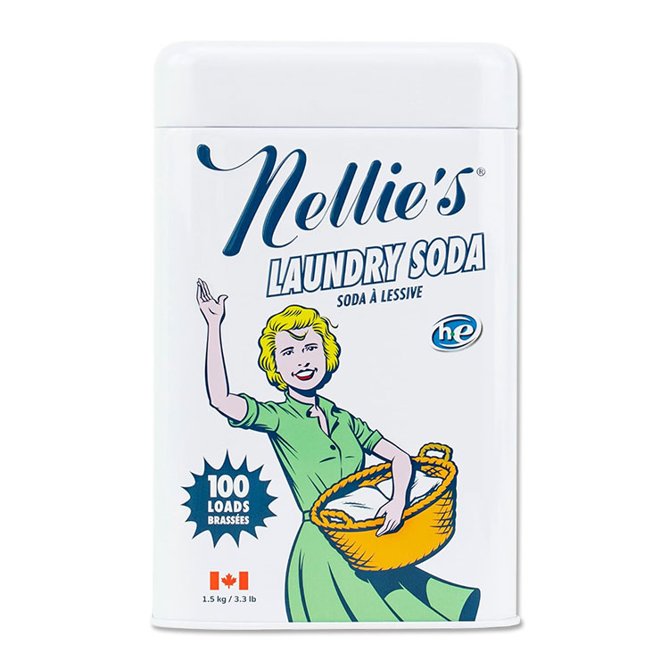 商品説明 ●Nellie'sの洗濯用洗剤は、温水でも冷水でも素早く溶け、衣類をかたくごわつかせる残留物を出しません。 ●さらに低刺激性で、低アレルゲンなので安心してお使いいただけます。 ●リサイクルしやすい缶を使用するなど、環境にも配慮した製品となっています。【Nellie’sのこだわり】 グルテンフリー / 合成香料不使用 / リーピングバニー認証クルエルティフリー (動物実験なし) 消費期限・使用期限の確認はこちら 内容量 / 形状 3.3lbs. (1.5kg) / 約100回分 / パウダー 成分内容 炭酸ナトリウム、直鎖アルコールエトキシレート、塩化ナトリウム、メタケイ酸ナトリウム ※詳しくはメーカーサイトをご覧ください。 使用方法 通常量の洗濯物にスプーン1杯を目安にお使いください。 衣類の表示に従ってお使いください。 変色や色落ちの可能性がある衣類には、ご使用前にテストを行ってください。 メーカー Nellie's (ネリーズ) ・目への刺激性があります。目に入らないようにしてください。 ・お子様の手の届かない場所で保管してください。 ・目に入った場合は水で10分間洗い流してください。 ・誤って飲み込んだ場合は吐き出さず、直ちに医師へ相談してください。 ・メーカーによりデザイン、成分内容等に変更がある場合がございます。 ・製品ご購入前、ご使用前に必ずこちらの注意事項をご確認ください。 Laundry Soda, 100 Loads, 3.3 lbs (1.5 kg) 生産国: カナダ 区分: 日用品・雑貨 広告文責: ㈱ REAL MADE 050-3138-5220 配送元: CMG Premium Foods, Inc.