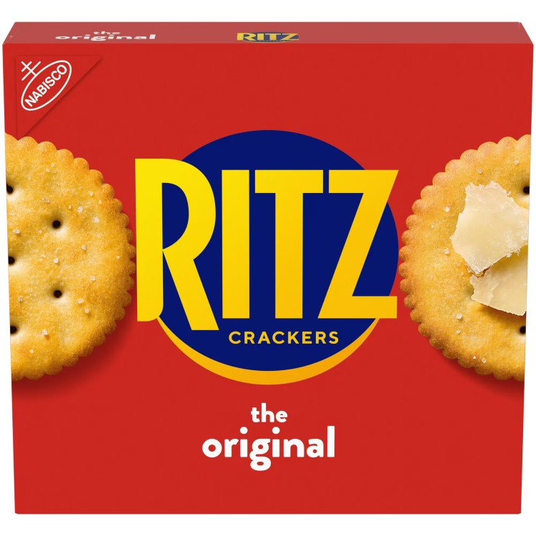 リッツ オリジナル クラッカー 13.7オンス入りです。サクッと軽い食感と コクのあるバター風味が特長の 定番クラッカーです。 そのままのおやつとしてはもちろん 前菜や軽食にも使いやすく チーズやハム フルーツ ホイップクリームなど さまざまなトッピングと相性よく楽しめます。 個包装スリーブ入りで フレッシュさを保ちやすく 持ち運びやシェアにも便利。日常のスナックタイムに取り入れやすいクラッカーです。