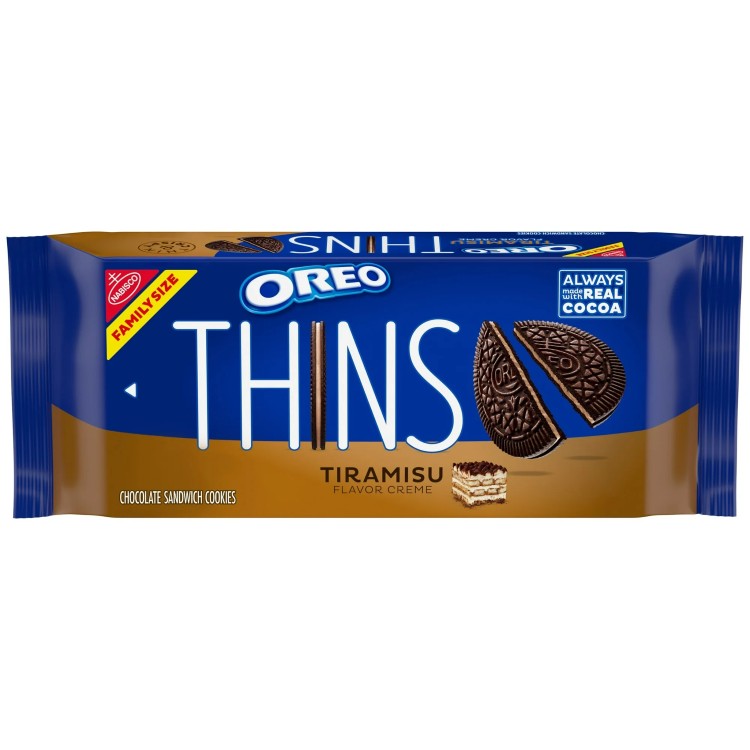オレオ シンズ ティラミス クリーム チョコレート サンドイッチ クッキー 11.78 オンス ファミリーサイズ パック 1 個 (パッケージは異なる場合があります) 薄いチョコレートウエハース。本物のココアで作られ、ティラミス風味のクリームが詰まっています。 コーシャ認定のオレオクッキーは、そのままでも、ミルクと一緒に食べても、アイスクリームにトッピングしてもおいしいです。 薄くてサクサクのサンドイッチクッキーは、長い一日の後に遊び心を解き放つのに最適です。 再密封可能なパックは薄いオレオクッキーを新鮮に保ち、すぐに共有できるようにします