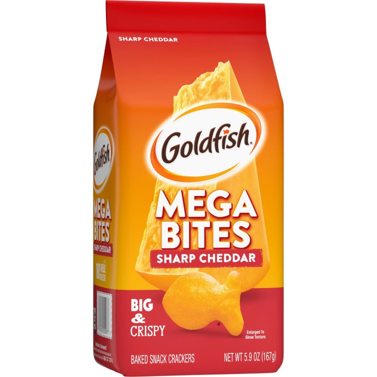 濃厚でシャープなチェダー風味：100%本物のチーズで焼き上げました メガバイト：ゴールドフィッシュメガバイトクラッカーは、超サクサク、超チーズたっぷり、超美味しい 常に焼き上げ、決して揚げない：メガバイトの大きくてサクサクしたペパリッジファームのゴールドフィッシュクラッカーは、家族全員が喜ぶスナックです。 誰もが満足できるスナック：この魅力的なスナックは、人工香料や保存料を一切使用せずに作られています。 シェアしたり、一人で楽しんだりするのに最適: 5.9オンスのゴールドフィッシュバッグは、映画鑑賞やゲームタイムにシェアしたり、外出先で満足できるスナックとして最適です。 より大きく、より大胆に、よりチーズたっぷり：ペパリッジファームのゴールドフィッシュメガバイトクラッカーの濃厚な味わいは、いつでも食べたいときにぴったりのおやつです。
