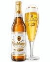 ピルスナータイプ ビール大国ドイツで、最初に造られた 伝統ある元祖ピルスナー 本場ドイツ産のプレミアムピルスナーとして、世界87ヶ国で 愛飲されている「ラーデベルガー」。 近年、ドイツの民間調査機関が実施した「2013年ビール顧客満足度」では、 最高得点で、全ドイツビールのNo.1に選出されている。 ■この「ラーデベルガー ピルスナー」は、ビール王国ドイツにおいて、 一番最初に醸造されたとされる、最高級プレミアム・ピルスナーです！ &nbsp; そして、 1905年にザクセン王であったフリードリッヒ アウグストIII世の飲み物として、王様から直々に認定を受け、王室の支援によって美味しいビールを造る事だけに専念してきた、由緒正しき伝統と歴史を持ちます。 味わいはピュアで貫録さえ漂う重厚感のある、しっかりしたピルスナーで、円熟した独特の苦味は他のビールとは一線を画します。 原料もザクセン王に捧げるビールとして、選びぬかれた素材のみを贅沢に使用し、モルト（麦芽）、ビターホップ、柔らかくピュアな水で醸造をされています。 ドレスデンを中心とするザクセン州で最も人気があるビールとして現在でも多くの人々に愛飲される、ドイツビールには欠かせないビールの一つです。 適温＝7度〜10度 低温コンテナ（リファーシステム）によって輸入されています。
