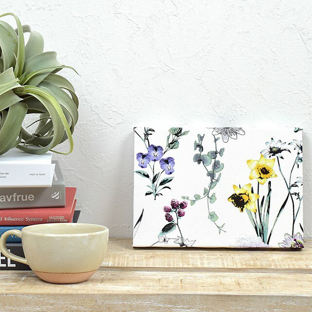樂天商城 - ファブリックパネル Sサイズ 18cm×26cm ボタニカルガーデン 花柄 ボタニカル モノトーン 花 玄関 おしゃれ ファブリックボード シンプル 壁掛け 壁飾り ウォールパネル アート 布 パネル インテリア