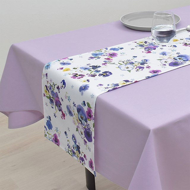Rakuten - 【1日限定 ポイント10倍】テーブルランナー テーブルセンター 30cm×210cm ラミネートタイプ フローラルブーケ 花柄 フラワー フローラル 洗濯 織物 防水 ビニール 食卓 ギフト クロス キッチン マット おしゃれ ランナー テーブルウェア テーブル小物