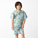 商品名じんべい(男の子) サバンナライトブルー商品の特長1.夏に涼しく快適！甚平が新登場着崩れしにくく動きやすい、元気いっぱいのキッズにおすすめの甚平。花火や夏祭り・夕涼み会など、様々なシーンで活躍します。2.はしごレースで通気性抜群袖にははしごレースが付いており、見た目も着心地も爽やか。トップスには便利なポケット付き。3.着崩れしにくいセパレートタイプトップスは内外紐でしっかり固定。パンツのウエストはゴム仕様でらくちんです。結ぶ位置を変えれば、お子様の体型に合わせてサイズ調節も可能です。ゴムが通ったパンツは、ウエストにフィット、お子様でも簡単に脱ぎ着できます。4.さらっとした肌触りが心地良い綿100％素材肌触りの良い綿100％生地を使用。じゃぶじゃぶお洗濯できるので、汚れを気にせず、汗ばむ季節も快適に過ごせます。5.キレイなまま長期にわたって使える品質と、安全性。COLORFUL CANDY QUALITY国際的なテスト機関で堅牢性・安全性確認済みの素材のみを使用。仕入れから製造・販売まで、リスクを入り込ませない一貫体制。キレイなまま長期にわたって使える品質と、安全性。それがCOLORFUL CANDY QUALITY。サイズ・素材サイズ（単位：cm）110cm■上衣：着丈：約45／裄丈：約31／袖口巾：約16.5／袖付け巾：約17.8／身巾：約38■パンツ：ウエスト丈：約23／着丈：約33／裾巾：約18.5120cm■上衣：着丈：約48／裄丈：約34／袖口巾：約17.5／袖付け巾：約19／身巾：約40■パンツ：ウエスト丈：約24／着丈：約36／裾巾：約19.5130cm■上衣：着丈：約51／裄丈：約37／袖口巾：約19／袖付け巾：約20.5／身巾：約42■パンツ：ウエスト丈：約25.5／着丈：約39／裾巾：約20.5※商品によってサイズに多少の誤差がございます。予めご了承ください。素材：綿100%必ずお読みくださいSDGs活動の一環として、COLORFUL CANDY STYLEは売上の一部をセーブ・ザ・チルドレンに寄付し、途上国の子どもたちの教育を支援しています。→詳しくはこちら●洗濯について洗濯により若干の色落ち、濡れた状態での接触により色移りすることがございます。洗濯の際は、他のものとまとめて洗うのはお避け下さい。●生地柄について商品の特性上、生地の取り位置により柄の出方など多少の個体差が生じ、画像と仕上がりが異なることがございます。あらかじめご了承いただき、それぞれの表情をお楽しみください。●生地色について生地および商品の画像は、できるだけ商品に近いカラーにて掲載をしております。同じ色名でも生地や商品によって明るさや鮮やかさなど色味が異なりますので、ご購入時には商品詳細ページ「生地拡大」にて色味をご確認下さい。※お客様のモニター設定やPCの機種、室内環境等により、色味に違いが発生してしまう場合もございます。●サイズについて商品のサイズは、全て平置きにて外寸を測定しております。商品によっては+-0.5cm〜1cmの誤差が発生してしまう場合がございます。●商品仕様について商品は写真と異なる場合や同等品へ仕様変更する場合がございます。予めご了承ください。また、お揃い生地商品が完売の際はご了承ください。