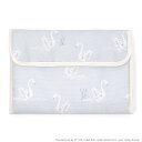 【本日限り5%OFF】【ゆうパケット配送】 LAURA ASHLEY マルチケース 母子手帳ケース ジャバラタイプ 撥水 軽量 Swans 母子手帳カバー 母子手帳入れ 通帳入れ マルチケース 赤ちゃん ベビー 出産祝い 小学校