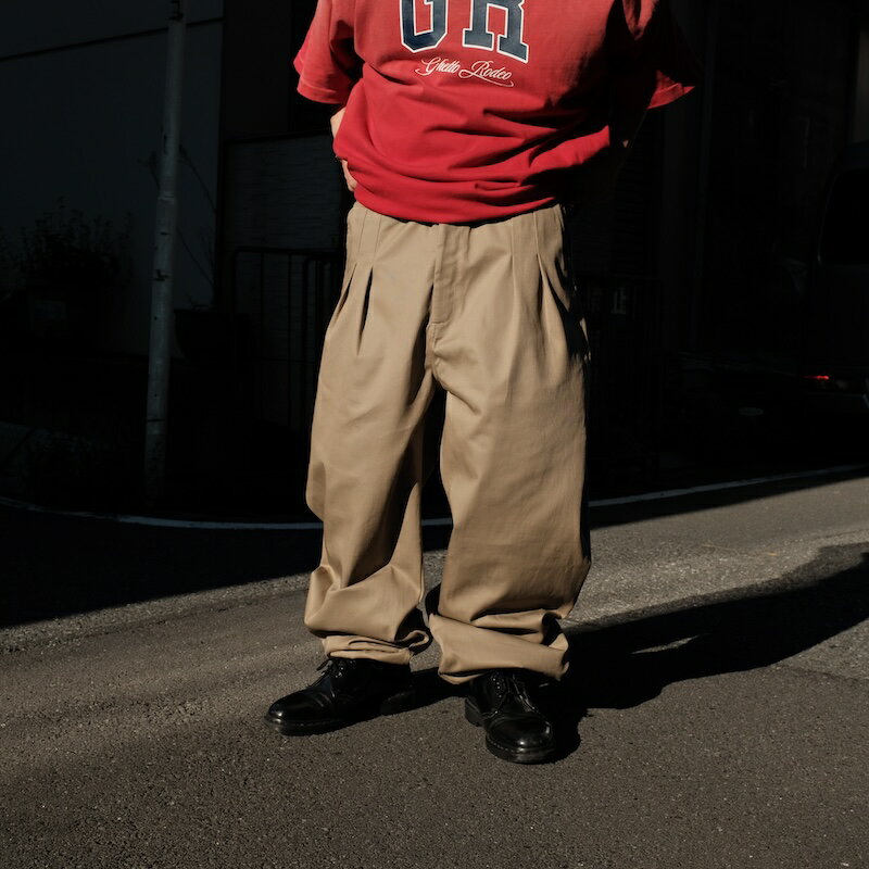 乐天商城 - 【倉庫在庫】INTODUSK / GATHER DRAWSTRING PANT CHALK 24AW FW 送料無料
