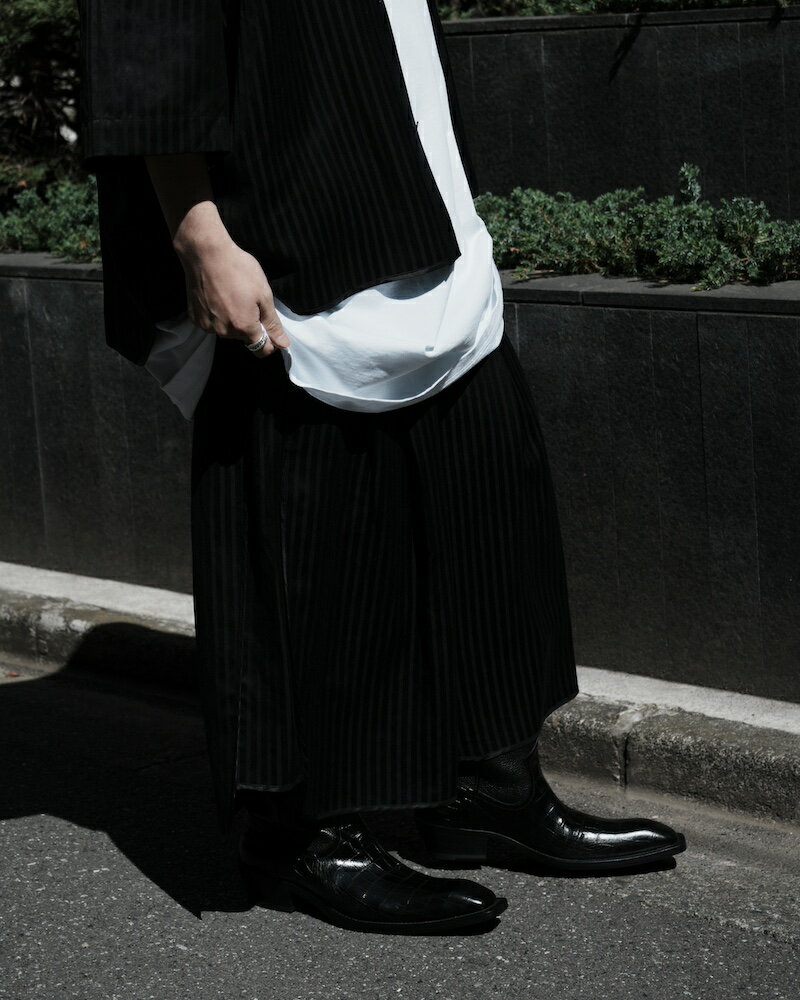 乐天商城 - 1313 SELAH / WENA SHORTS BLACK “TONAL PINSTRIPE” 26SS