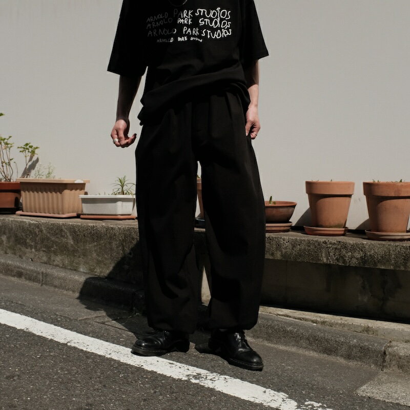 INTODUSK / GATHER DRAWSTRING PANT BLACK 25SS 送料無料