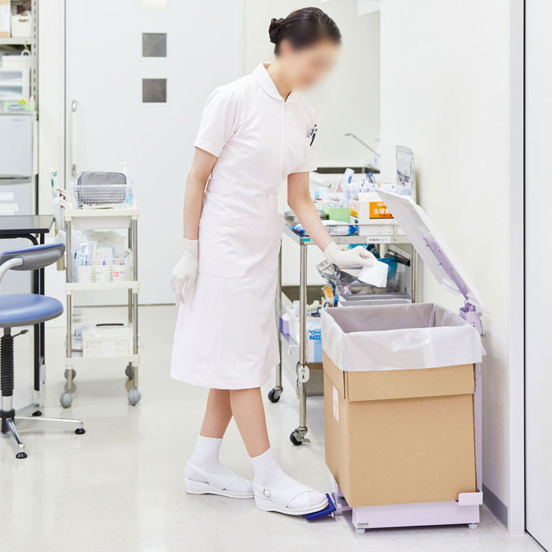 セール価格 山崎産業 医療用廃棄物ホルダーSK-F 本体 (フタ・容器別売り)ゴミ箱(屋内用) YD-146L-ID [代引不可] [2]