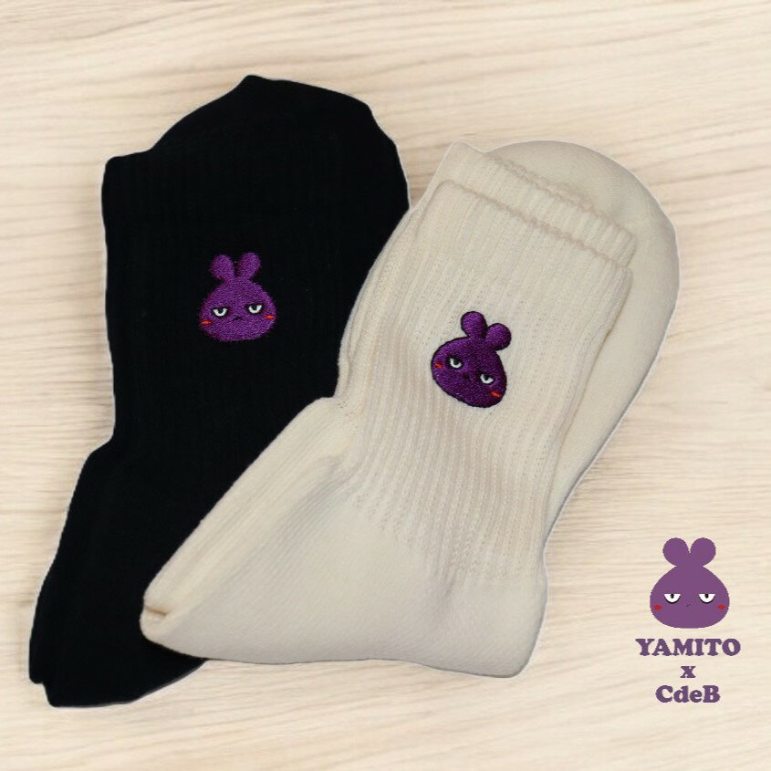 商品情報素材/材質綿サイズ/寸法25～28cm説明やみとのお顔が刺繍で入った可愛いくつ下です。注意モニター発色の具合により色合いが異なる場合がございます。やみと刺繍くつ下　ユニセックスくつ下　25cm～28cm　靴下　カラーソックス　キャラクター　刺繍　ししゅう　かわいい　刺繍入りソックス 引きこもりうさぎ「やみと」のお顔刺繍入りくつ下です丈夫な厚手のくつ下に「やみと」の刺繍がとってもかわいい！ 5
