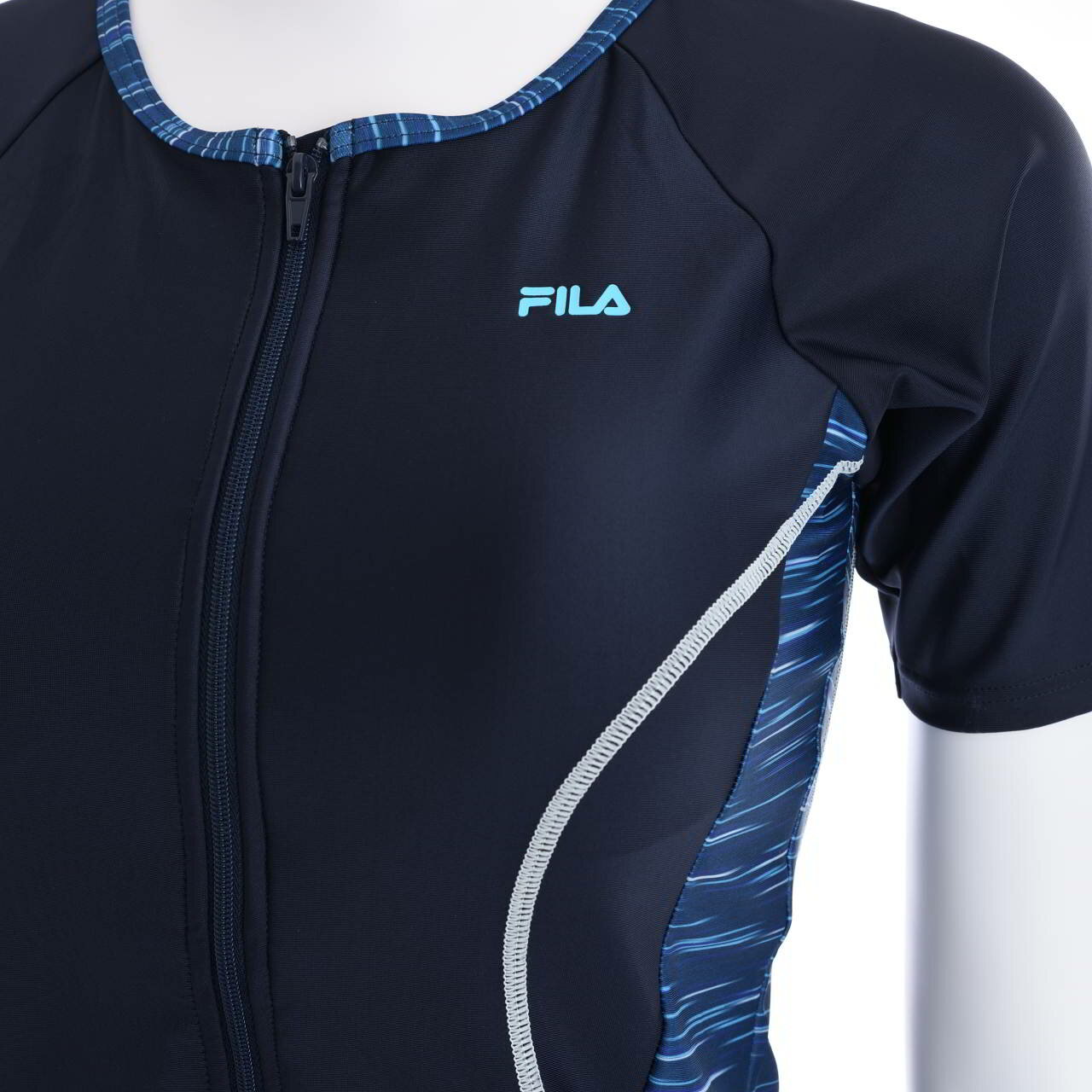 FILA フィットネス水着 レディース プリント配色半袖フルジップ 大きいサイズ セパレート めくれ防止 フィラ