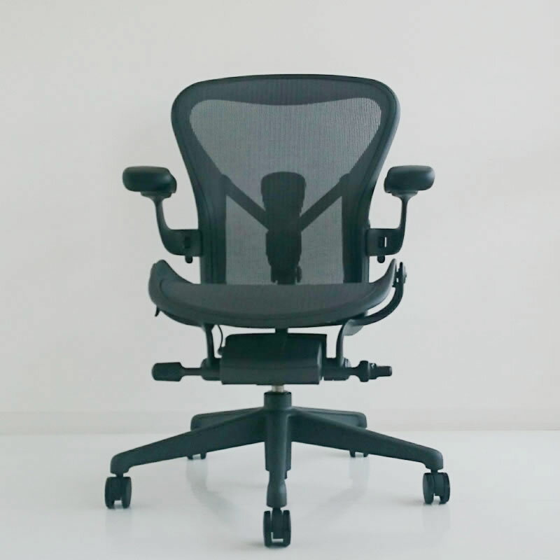 AER-01 Herman Miller ハーマンミラーアーロンチェア リマスタード AeronChairs Remasteredグラファイトフレーム/ベース Bサイズ(AER1B23DWALPG1G1G1BBBK23103)【送料無料】_dp05