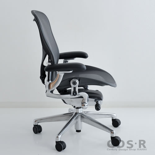 AER-04 Herman Miller ハーマンミラーアーロンチェア リマスタード AeronChairs Remasteredグラファイトカラーフレーム/ポリッシュベース Bサイズ(AER1B23DFALPG1CDCDDC1231032109)【送料無料】_dp05