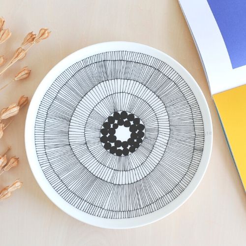 マリメッコ プレート 25cm シイルトラプータルハ 絵柄 marimekko Siirtolapuutarha 送料無料のサムネイル