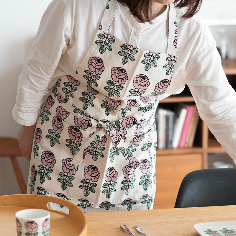 マリメッコ エプロン ヴィヒキルース ライトグリーン×コットン コットン グリーン アジア限定 marimekko Vihkiruusu おしゃれ 大人気 送料無料のサムネイル
