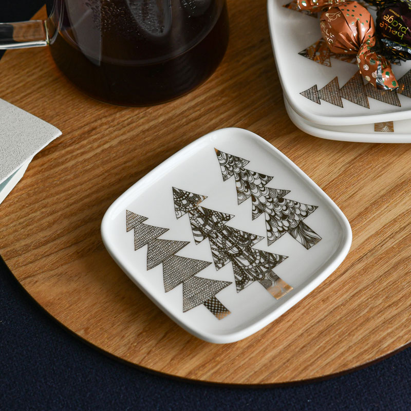 マリメッコ プレート 10×10cm 1個 【単品】 クーシコッサ ホワイト×ゴールド marimekko Kuusikossa 正方形 ミニプレート おしゃれ かわいい 大人気