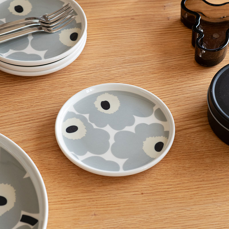 マリメッコ プレート 13.5cm ウニッコ クレイ×ホワイト marimekko Unikko おしゃれ 人気 ベージュピンクのサムネイル