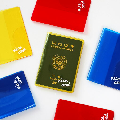 【半額クーポン】 2nul Clear Color Passport Cover パスポートケース クリア パスポート 旅行用品 ト..