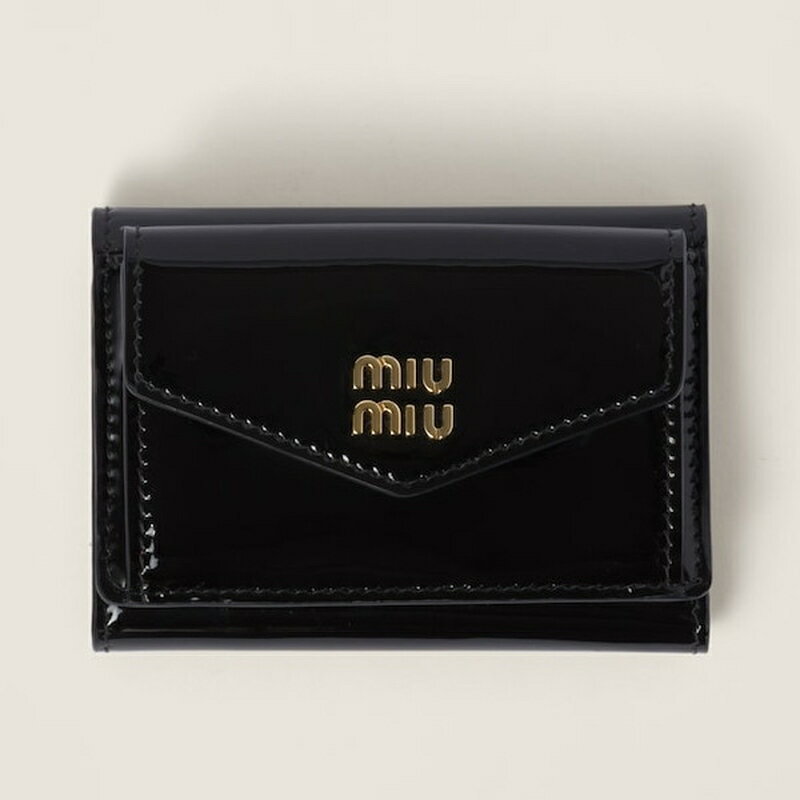ミュウミュウ 財布（レディース） ミュウミュウ MIU MIU 2024春夏 パテントレザー 財布【ブラック/レッド 】【送料無料】【正規品】