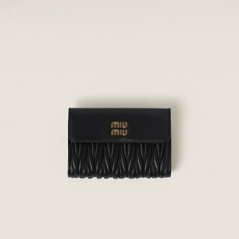 ミュウミュウ 財布（レディース） ミュウミュウ MIU MIU 2024春夏 マテラッセレザー 財布【ブラック 】【送料無料】【正規品】