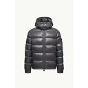 2025/26秋冬 MONCLER モンクレール メンズPIUMINO CORTO MONCLER MAYA CON CAPPUCCIOダウンジャケット【grigio scuro 】【送料無料】【正規品】