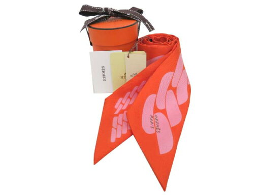 HERMES ツイリー CLIC C EST NOUE オレンジ×ローズプードル 京都高島屋店購入品 未使用【中古】 HERMES ツイリー CLIC C EST NOUE オレンジ×ローズプードル 京都高島屋店購入品 未使用【中古】