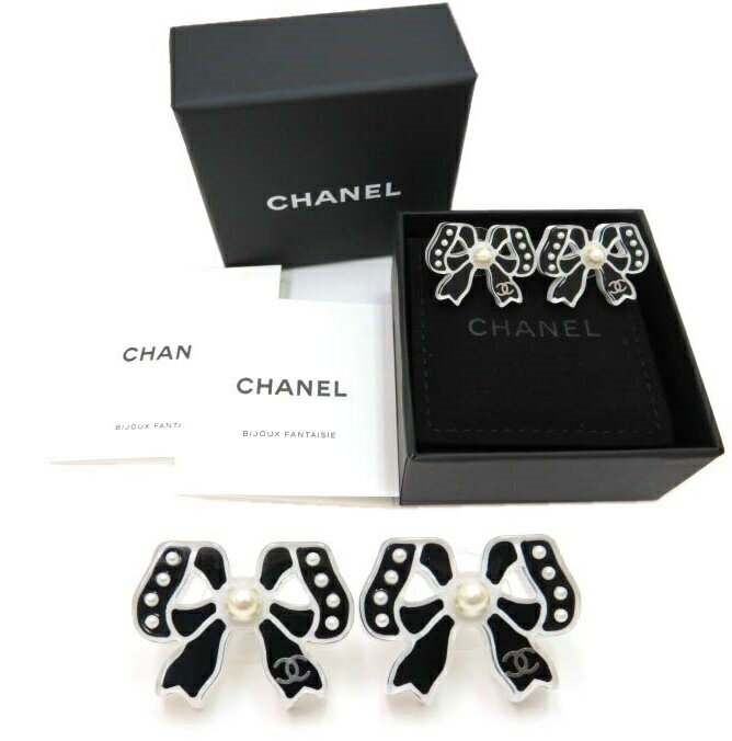 CHANEL リボン ピアス ブラック×ホワイト 18P 　新品同様【中古】