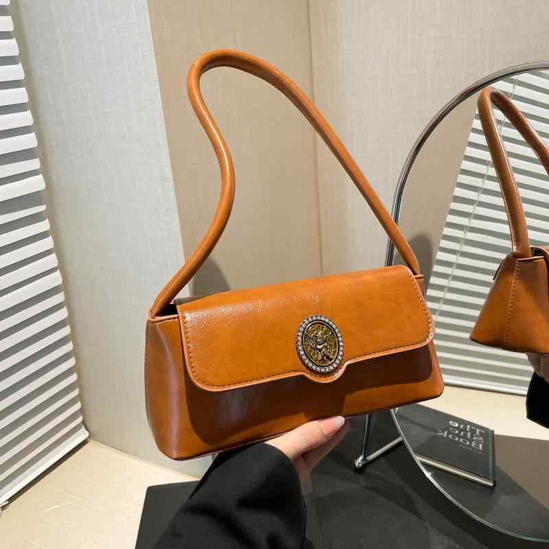 Rakuten - ショルダーバッグ レディース 大容量 春夏 通勤用 普段使い ユニークデザイン ミニスクエア ハンドバッグ 軽量 伸縮性
