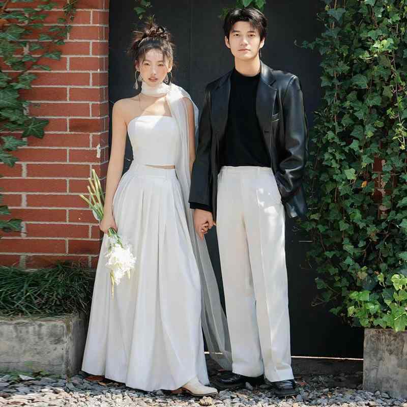 ウェディングドレス レディース ワンピース 二次会 パーティー 婚約 フォトウェディング 前撮り 発表会 演奏会 ベアトップ シンプル ホワイト サテン 高級感 フレンチスタイル Aライン ロング丈