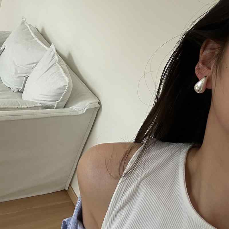 ・素材: 銀・形状: 水滴形・カラー: 999足銀・流行要素: 水滴・スタイル: ファッションOL・素材純度: 99銀・スタイル分類: ファッション通勤・商品カテゴリ: 耳飾り・対象: 女性・流行要素分類: 自然