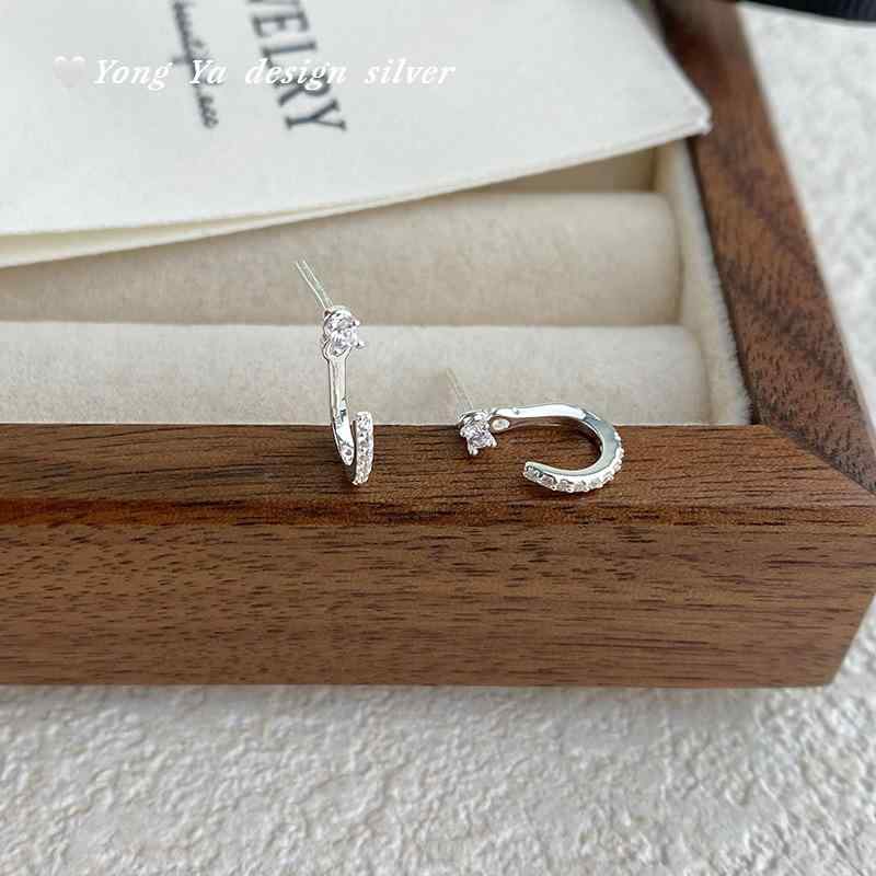 イヤリング レディース ピンク ジルコニア フック 後掛け シルバー 通勤用 シンプル 高級感 軽量