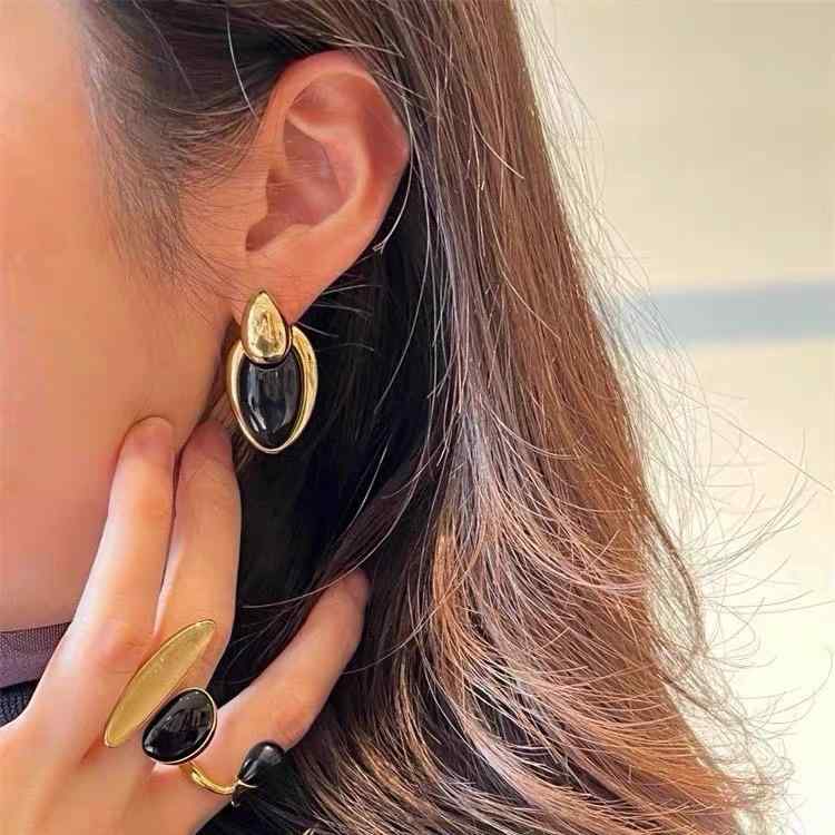 乐天商城 - ピアス イヤリング 黒瑪瑙 水滴型 切り替え アシンメトリー 通勤用 ブラック アイボリー ピンク