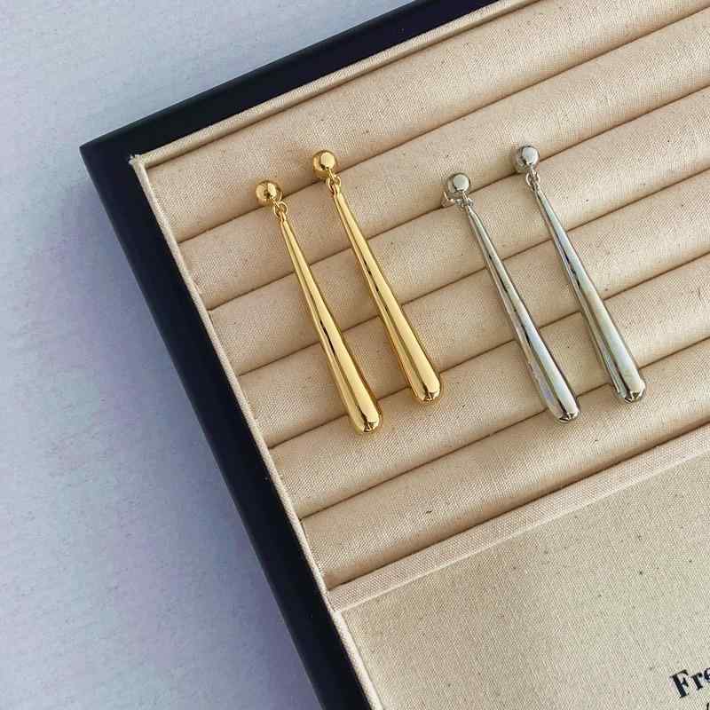 Diamond - ピアス イヤリング 水滴型 シルバー ピンク系 レトロ クール風 高級感 普段使い アクセサリー