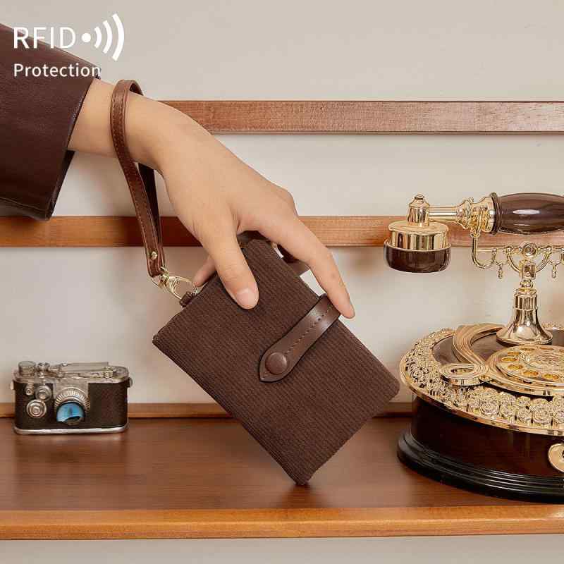 B, C, D, G, J, L, S, T, Z - レディース 財布 多機能 三つ折り RFID 盗難防止 ストライプ柄 手持ち 短め 小銭入れ