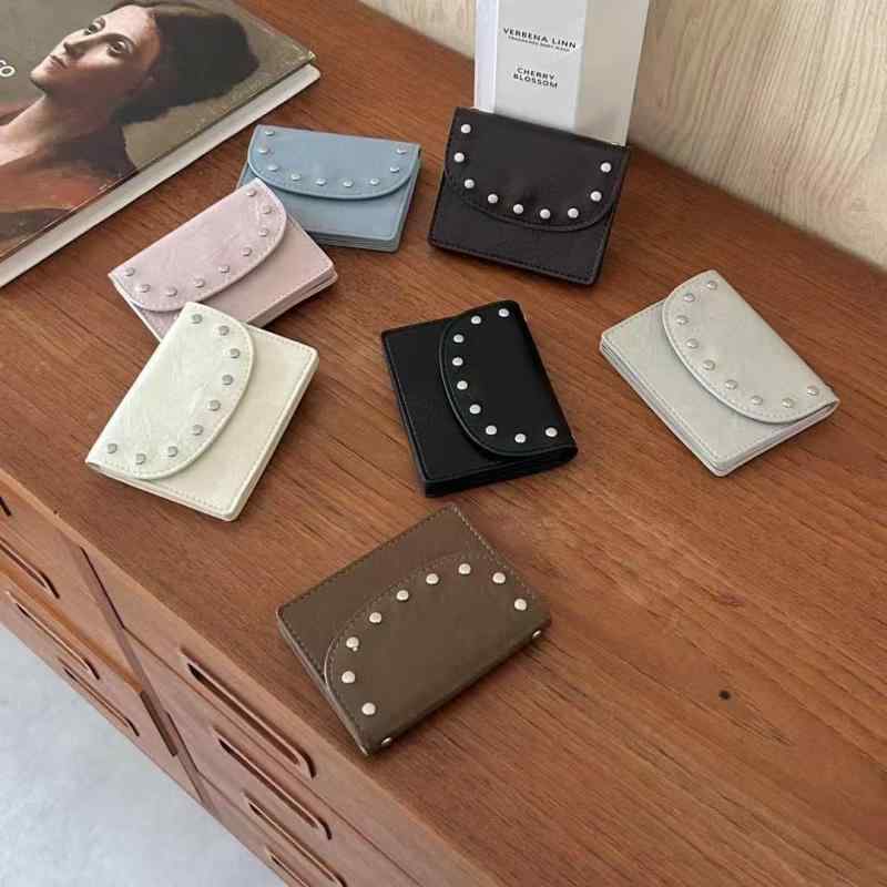 B, C, D, G, J, L, S, T, Z - 小銭入れ レディース ミニ レトロ スタッズ 無地 カードケース 口金 コインケース 普段使い コンパクト