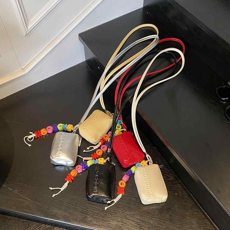 子供バッグ キッズ ミニバッグ ピンク アルファベット柄 首掛けバッグ 斜め掛け 小銭入れ 普段使い 軽量 コンパクト