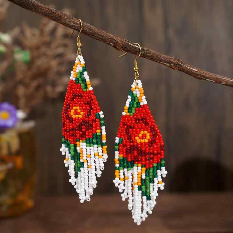 レディース ピアス イヤリング ハンドメイド ビーズ エスニック ボヘミアン タッセル フラワー マルチカラー 上品 大人可愛い トレンド 揺れる 華やか カジュアル カラフル アクセサリー 民族調 普段使い デイリー 大ぶり 個性的