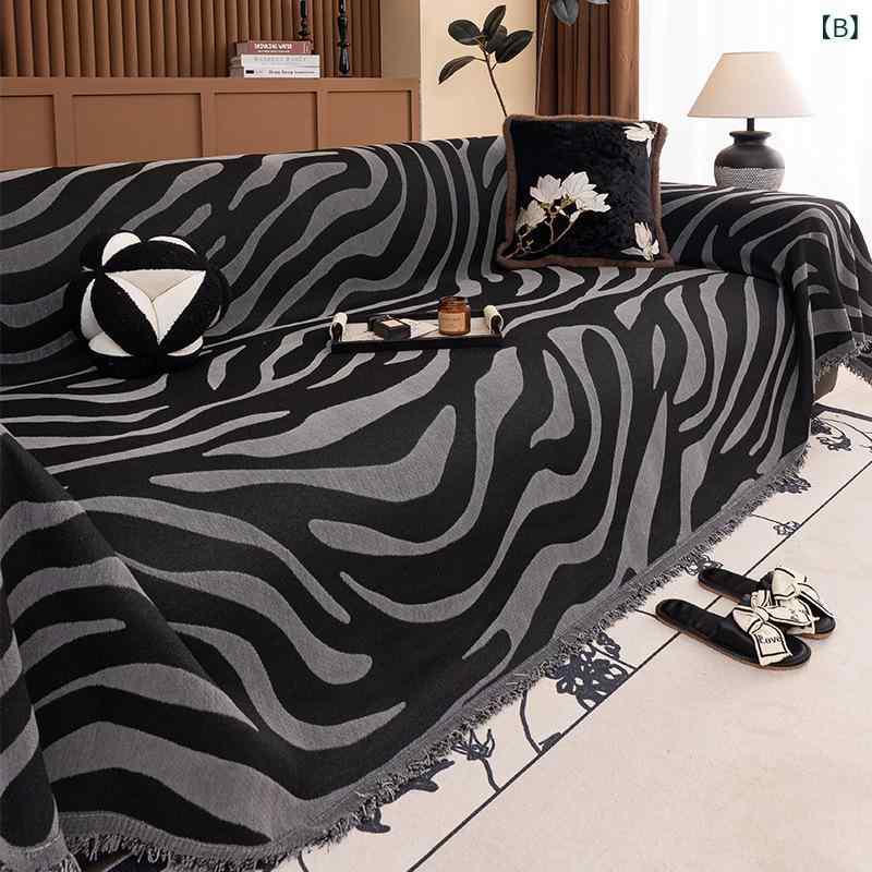くらしのセロネのソファカバー マルチカバー ソファマット ゼブラ柄 猫 爪とぎ防止 傷防止 汚れ防止 一体型 1枚タイプ 高見え 上品 フレンチスタイル モダン シック おしゃれ モノトーン アニマル柄｜アングル3