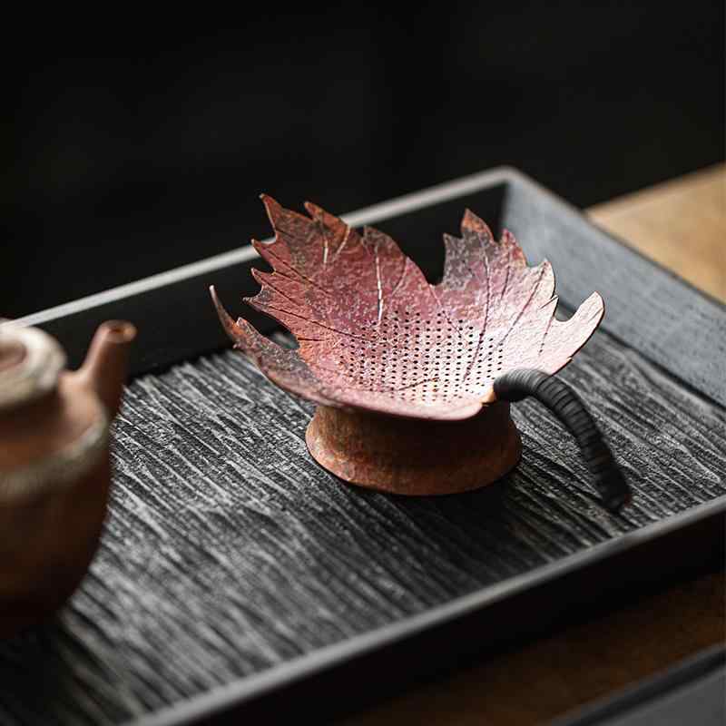 茶漉し ティーストレーナー 茶こし 銅製 純銅 ハンドメイド 手作り 茶道具 茶器 フィルター メッシュ 茶殻 濾過 高級感 上品 おしゃれ 和モダン 職人 丁寧な暮らし 金属製 耐久性 キッチン雑貨 ギフト 贈り物