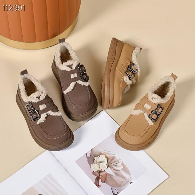 ・対象性別: 女性・カラー: 茶色,ベージュ・サイズ: 34,35,36,37,38,39,40・タイプ: 綿靴・トゥ形状: ラウンドトゥ・ヒール高さ: フラットヒール・ソール素材: ゴム・アッパー素材: 本革・ライニング素材: 人工ファー...