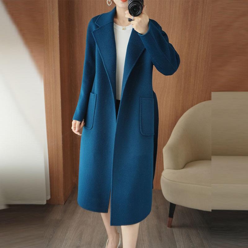 ・主素材: ウール・素材含有率: 95%以上・柄: 無地・厚み: 中厚・型: ゆったり・着丈: 中長款(65cm超80cm以内)・襟型: スーツカラー・袖丈: 長袖・加工: ノーアイロン・カラー: パープル,ブルー,キャメル,ブラウン,オレンジ,ブラック・サイズ: S,M,L・対象性別: 女性・袖型: ストレート・前立て: 紐・ディテール: ポケット