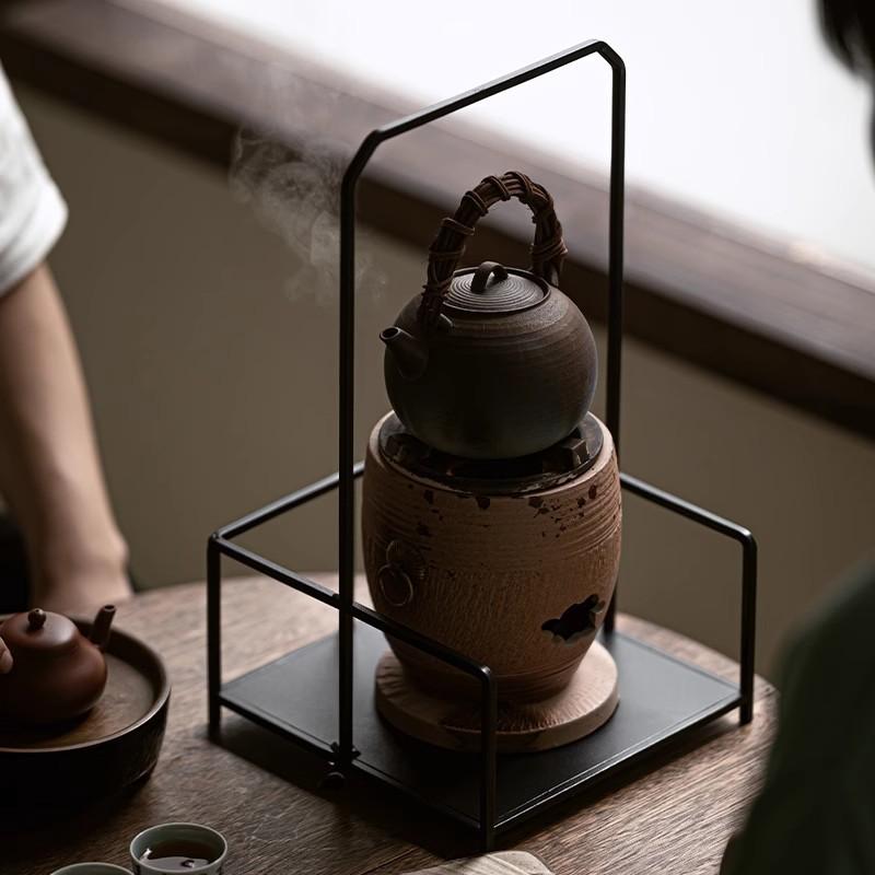 茶道具 五徳 敷板 涼炉架 鋳鉄製 アイアン ハンドメイド 断熱 遮熱 耐熱 丈夫 炭炉 電陶炉 対応 置台 花台 インテリア アンティーク 上品 和モダン 茶道 茶器 キッチン雑貨 配膳用品 伝統的 ブラック