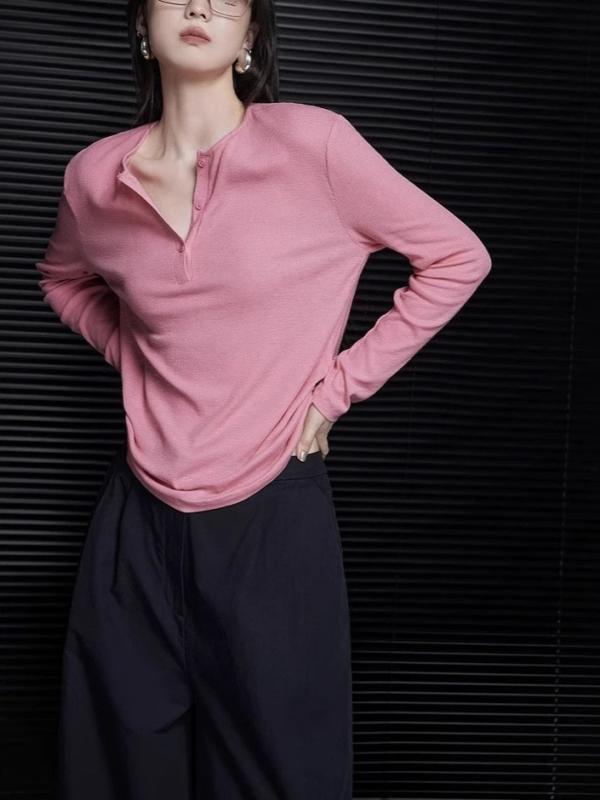 レディース ニット Tシャツ 長袖 タイト 上品 きれいめ 大人可愛い 着痩せ 細見え デザイン インナー カットソー トップス 柔らかい ストレッチ 秋服 秋物 無地 シンプル ピンク