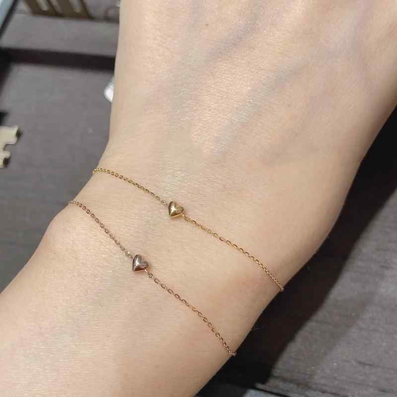 Bracelets - ブレスレット かわいい 立体ハート ミニ ぷっくりハート 高級感 銀メッキ アクセサリー 女性向け ギフト 日常使い ファッション小物 華奢デザイン ラブリー モチーフ ジュエリー 手首周り 繊細 輝き プレゼント トレンド