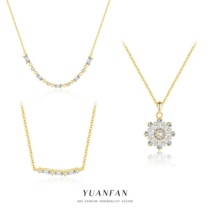 ネックレス レディース 純銀 スノーフレーク ジルコニア 回転式 鎖骨チェーン 輝く 高級感 ファッショ..